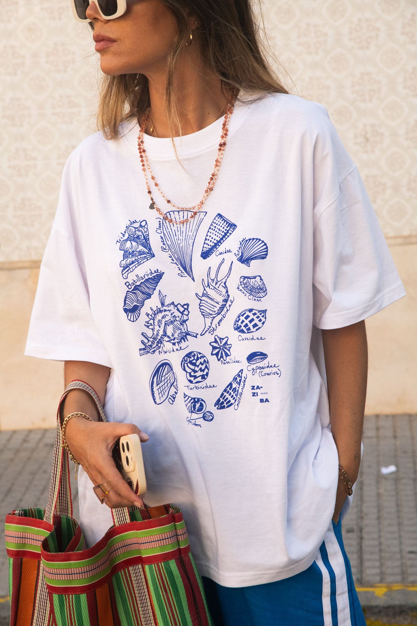 AUSTRALIAN SEASHELLS TEE - WHITE